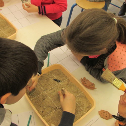 Les petits archéologues Les petits archéologues